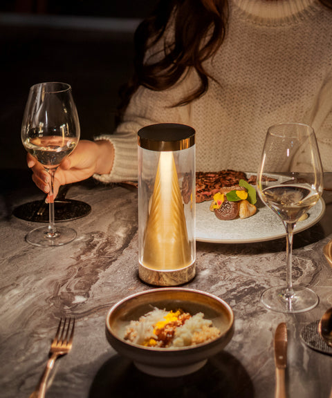 Wire-free lamp Apex by NEOZ Lighting