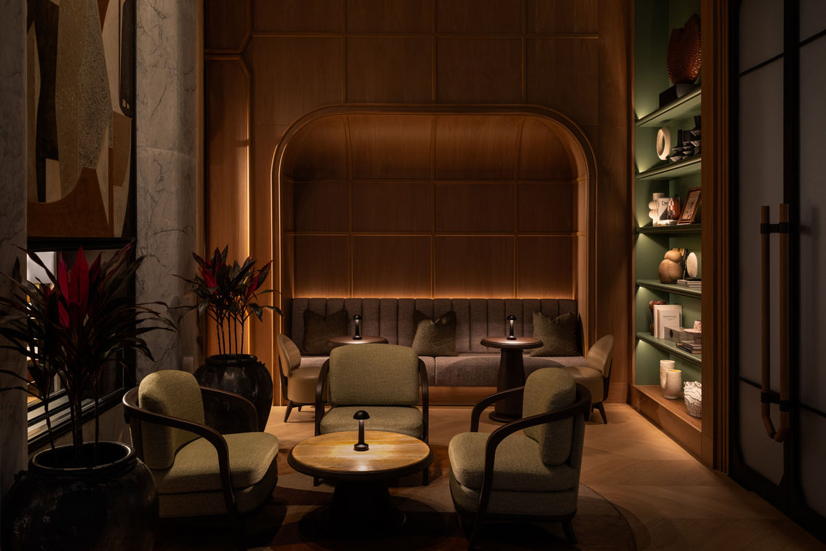 NEOZ Cooee 1c Sandblasted Black for 
1970 Bar Bangkok
