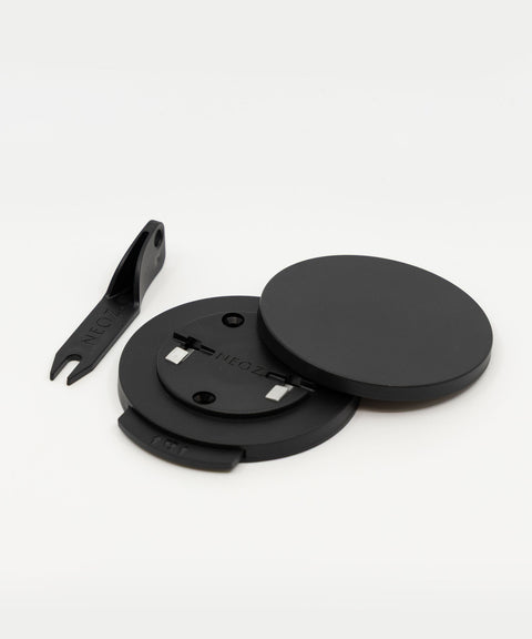 NEOZ N1 Cordless Lamp Lock components: base plate, locking mechanism and release key in matte black